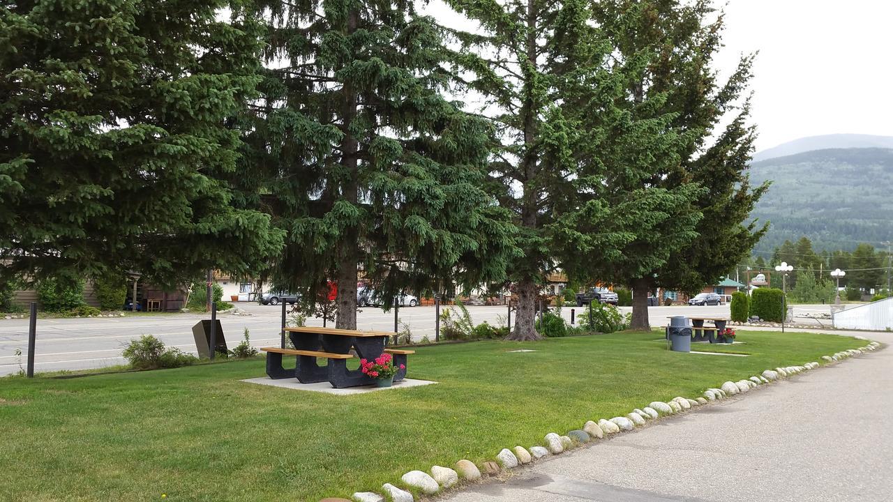 Yellowhead Motel Valemount Dış mekan fotoğraf