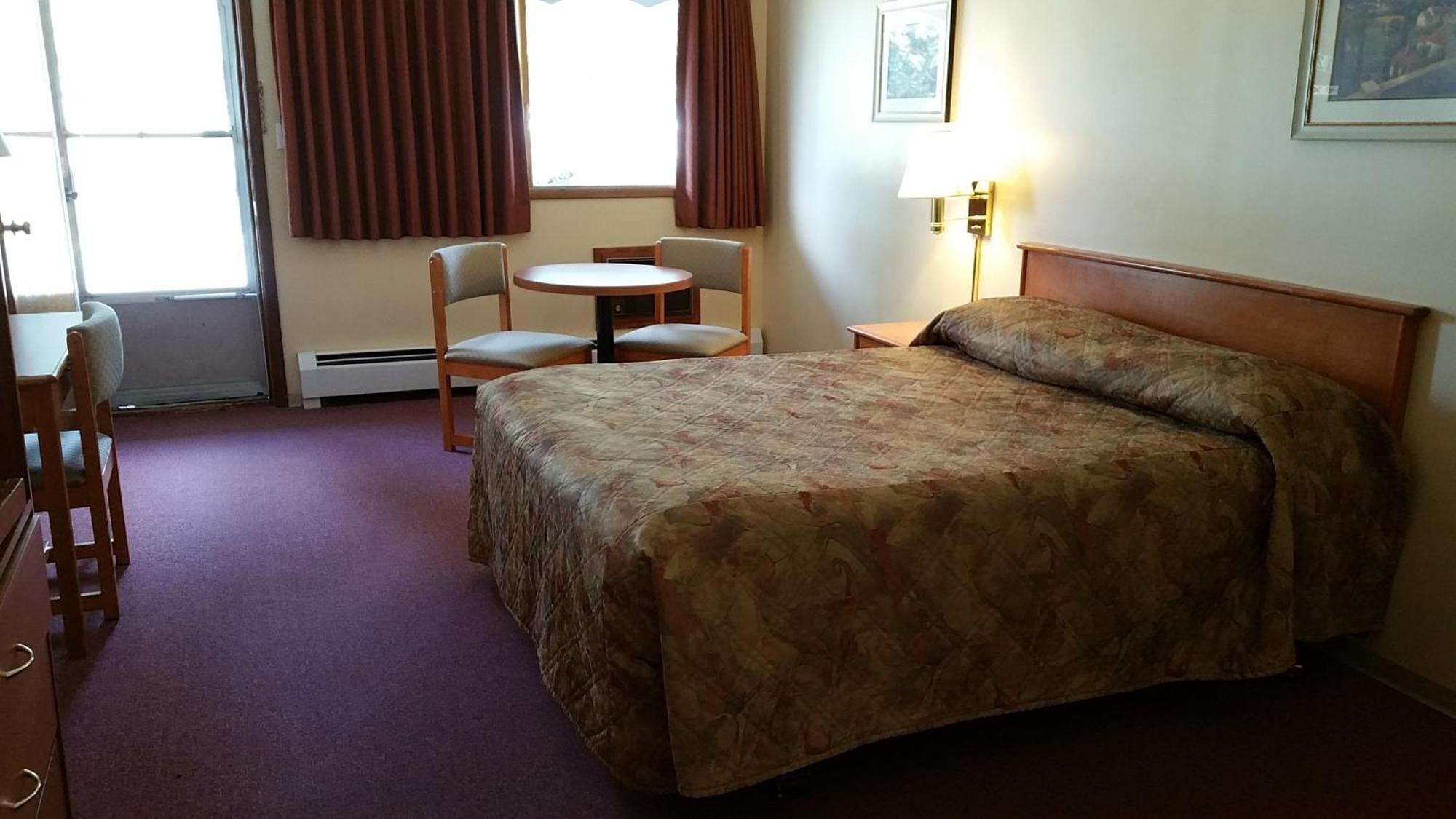 Yellowhead Motel Valemount Dış mekan fotoğraf
